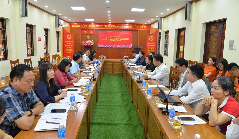 Đoàn công tác làm việc tại tỉnh Lạng Sơn